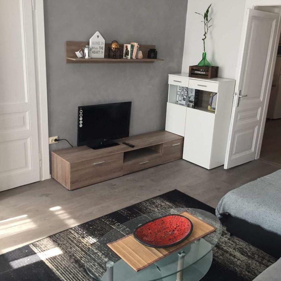 Apartment Max 4 Stars Rijeka Exterior foto